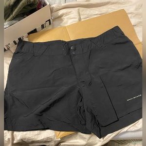 Columbia PFG black shorts